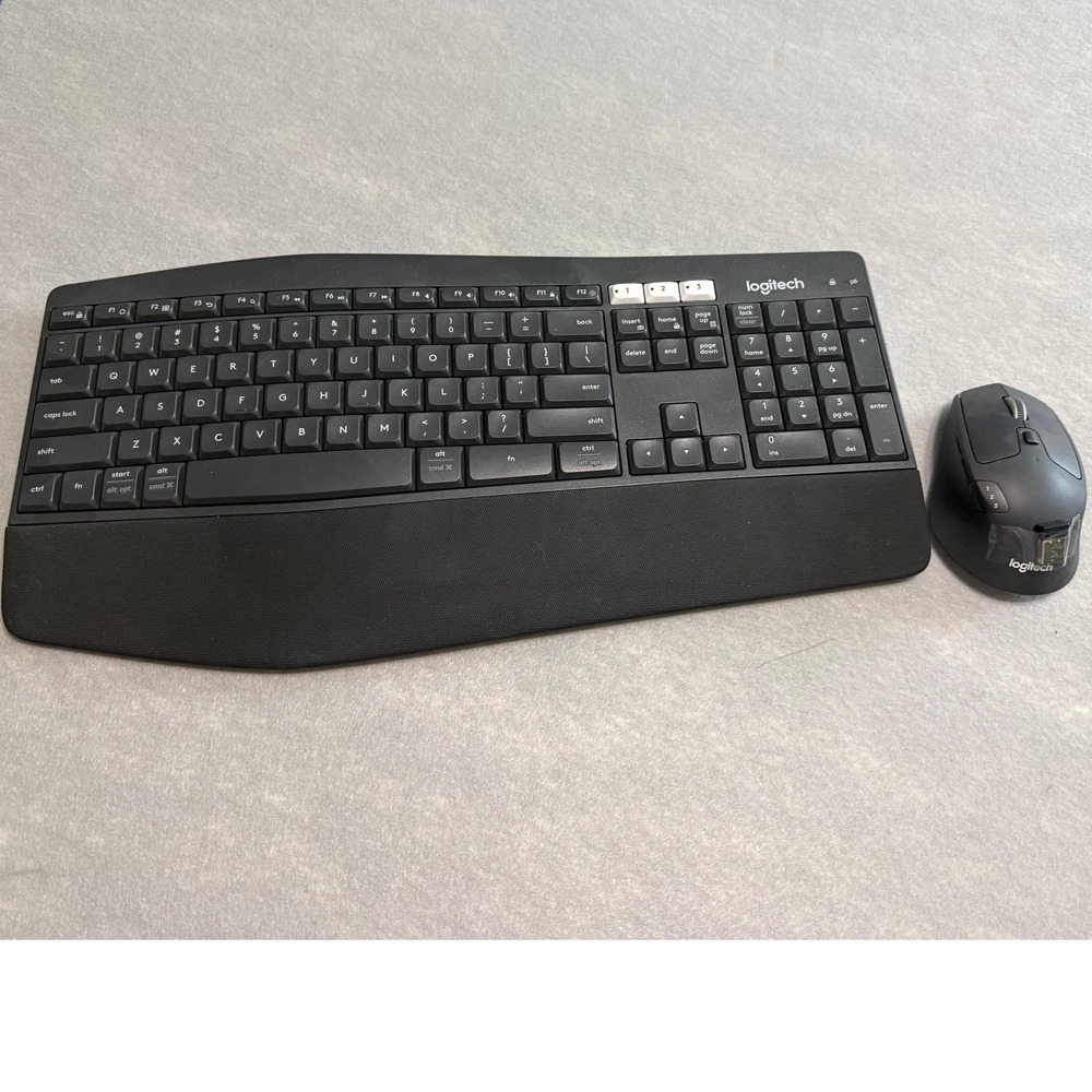 Logitech MK850 Performance Wireless Keyboard Mouse Combo Black Excellent K850